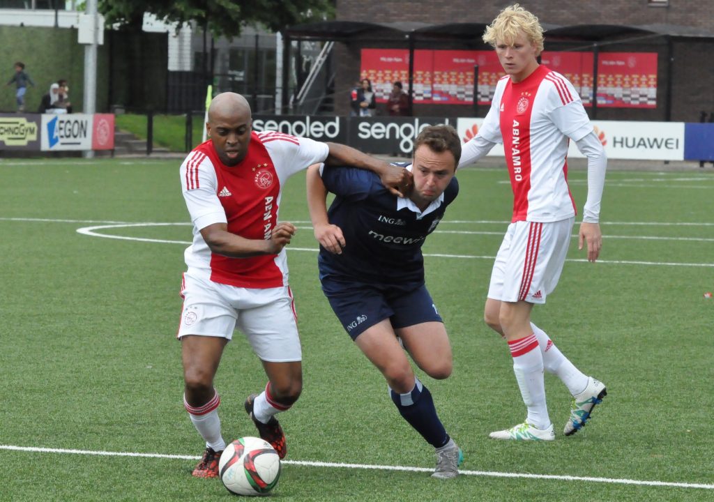 Ajax 2 - Kon. HFC 2 - Voetbal in Haarlem