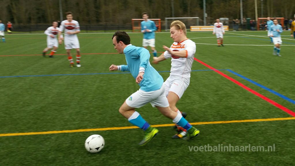 Bloemendaal - UNO - Voetbal in Haarlem