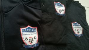 Voetbal in Haarlem kleding