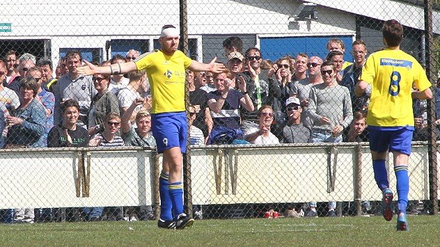 Velsen - Voetbal in Haarlem