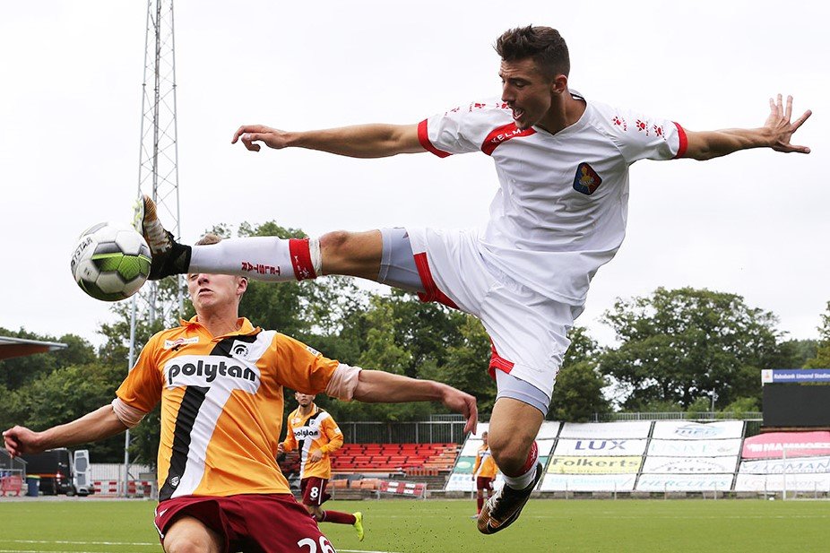 Novakovich - Telstar - Voetbal in Haarlem