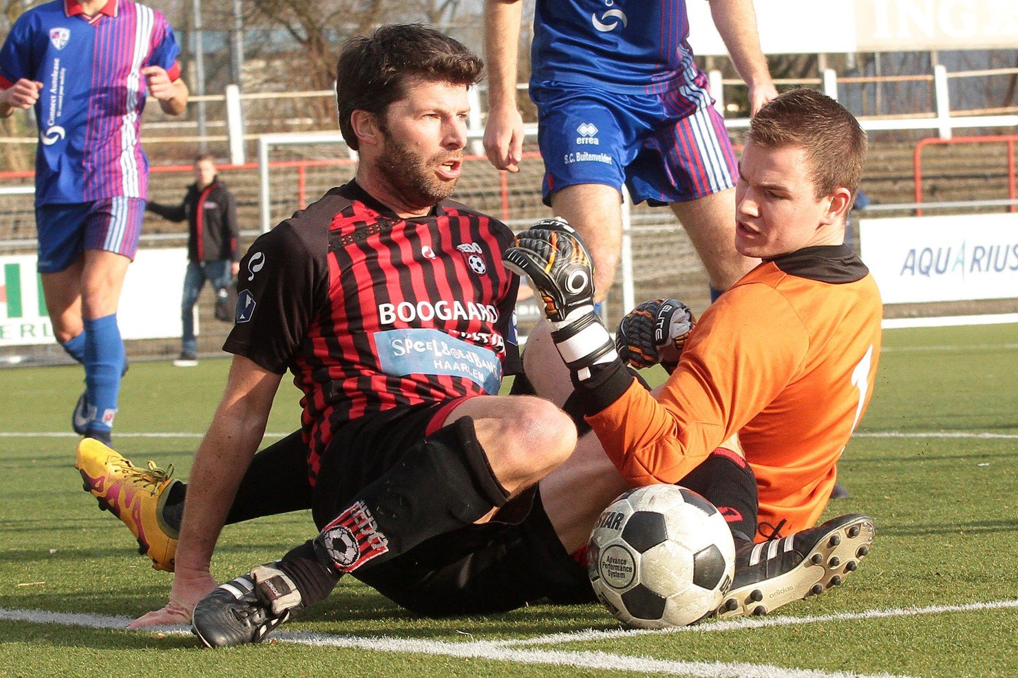 Ketting-EDO-Voetbal-in-Haarlem