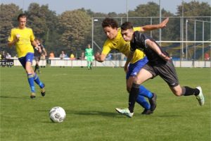 Velsen-DEM-Voetbal-in-Haarlem