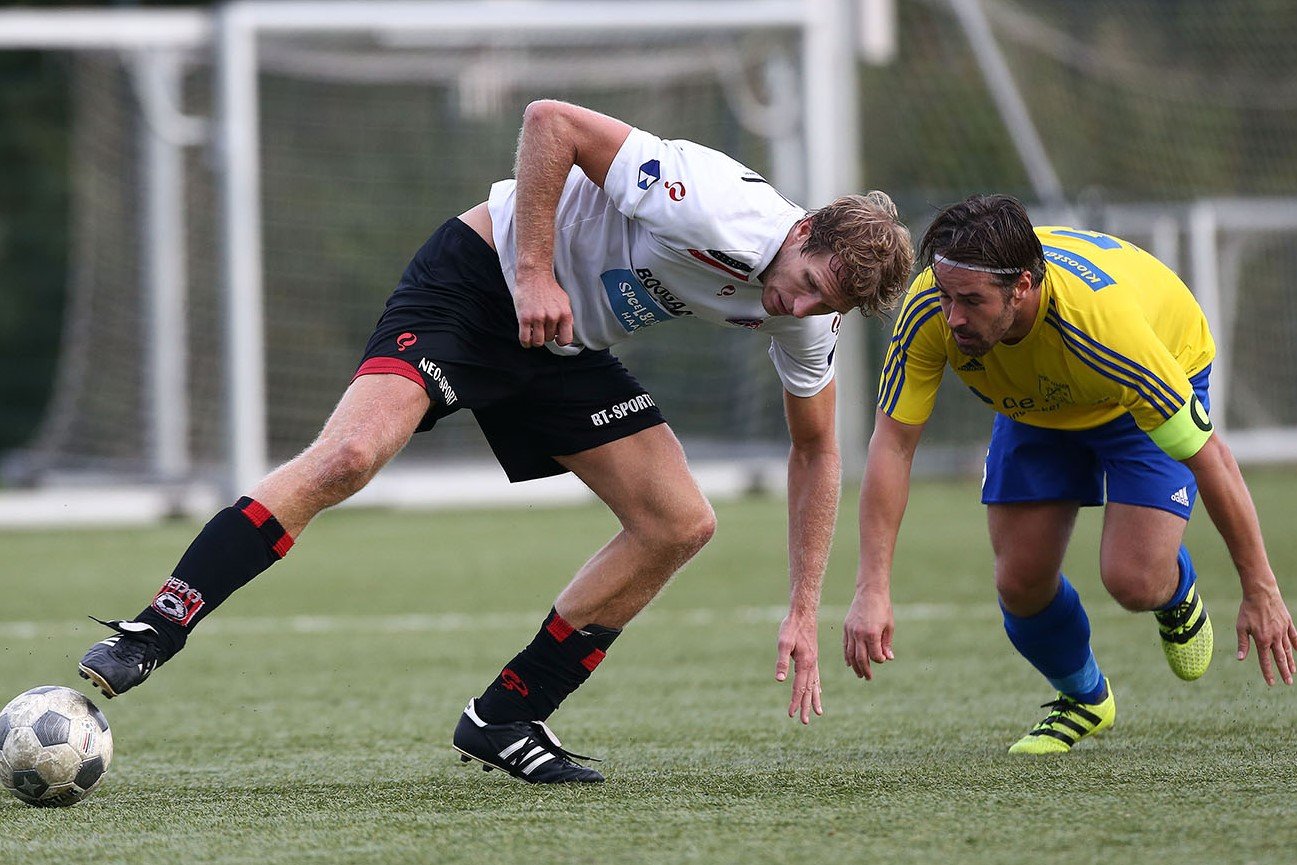 Velsen-EDO-Voetbal-in-Haarlem