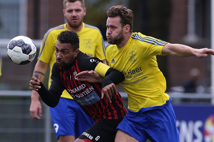 EDO-Velsen-Voetbal-in-Haarlem