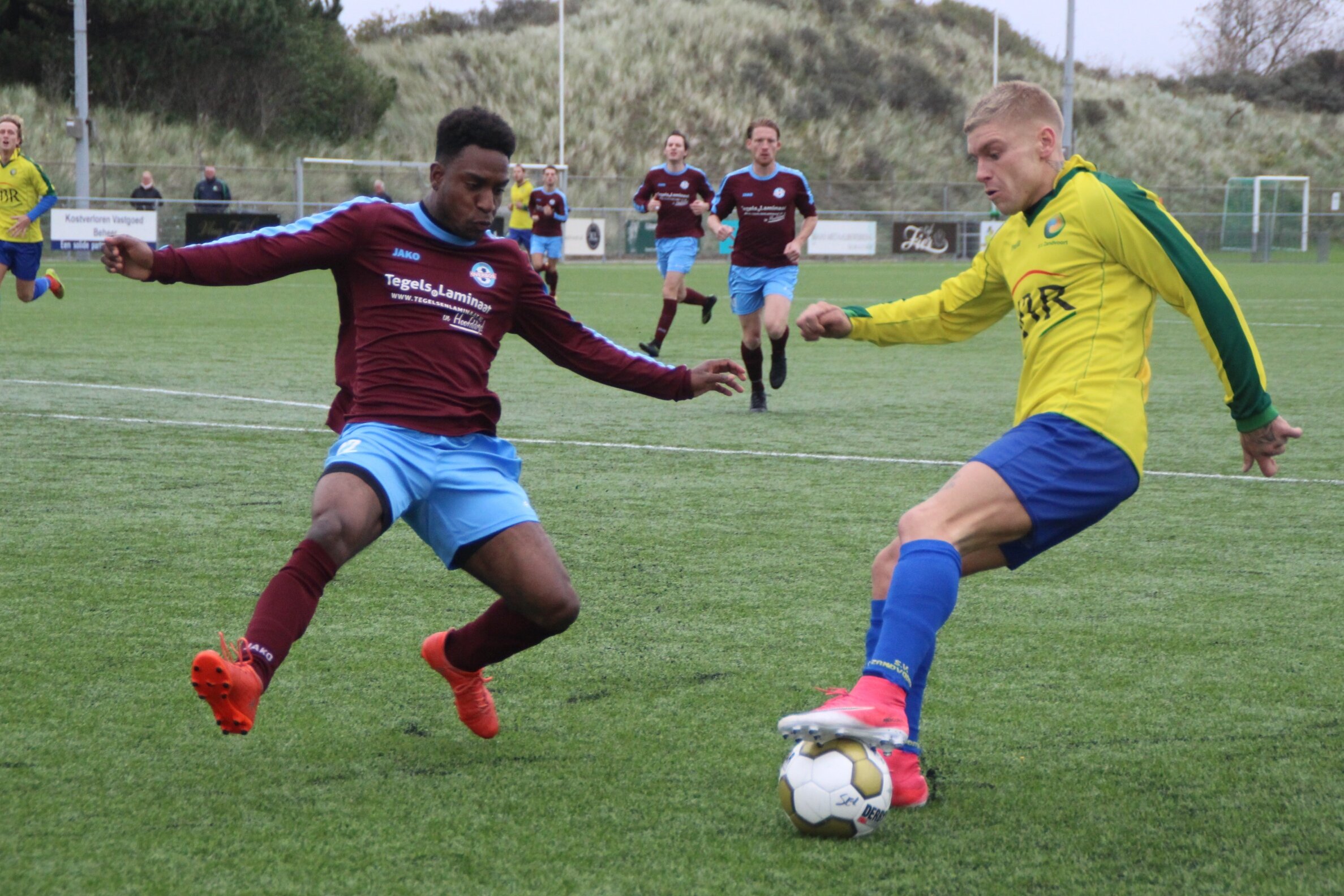 Zandvoort-Overbos-Voetbal-in-Haarlem
