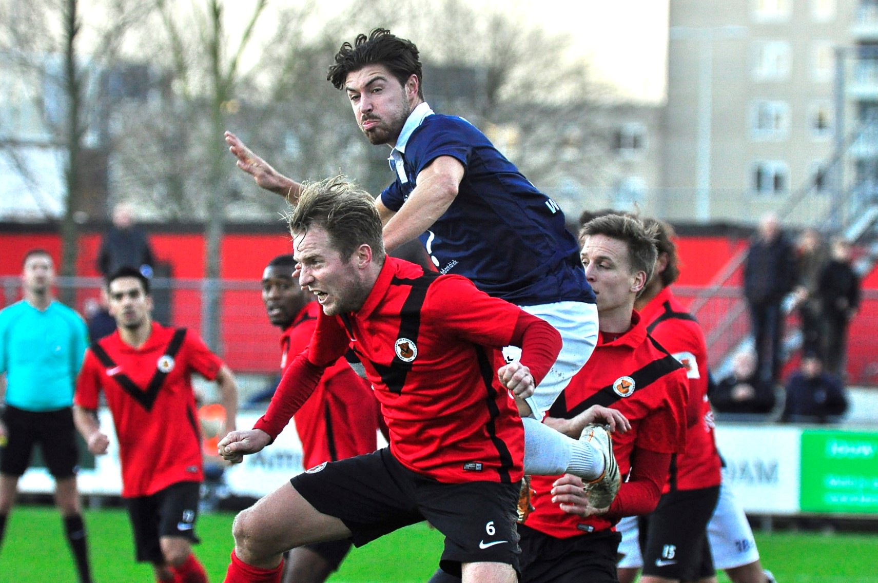 AFC-Koninklijke-HFC-Voetbal-in-Haarlem