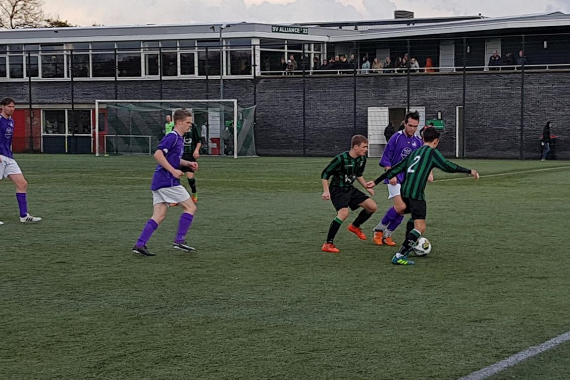 Alliance-Spaarnwoude-Voetbal-in-Haarlem