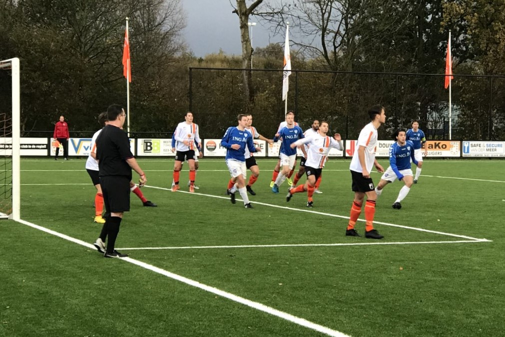 HBC-Terrasvogels-Voetbal-in-Haarlem