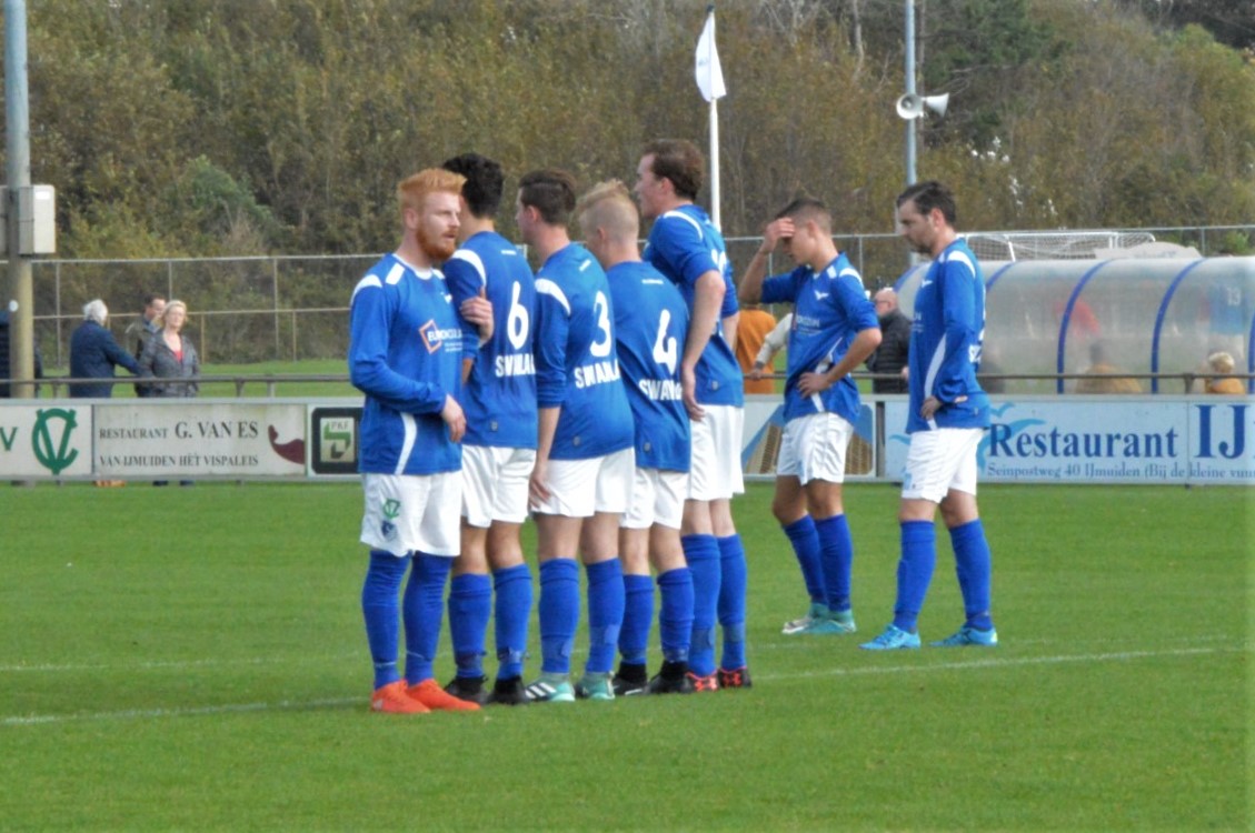 Stormvogels-Voetbal-in-Haarlem