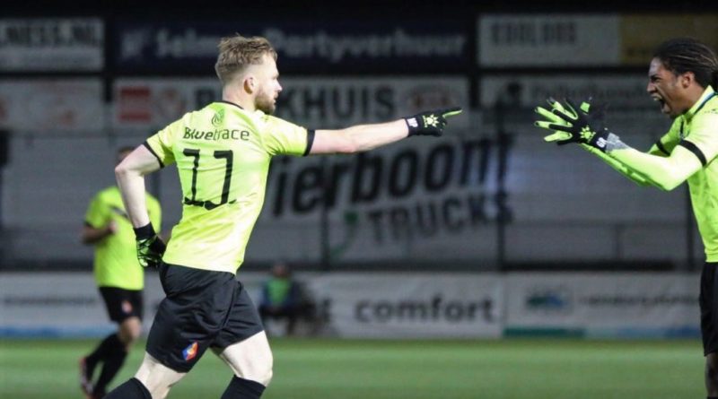 Melvin-Platje-Voetbal-in-Haarlem