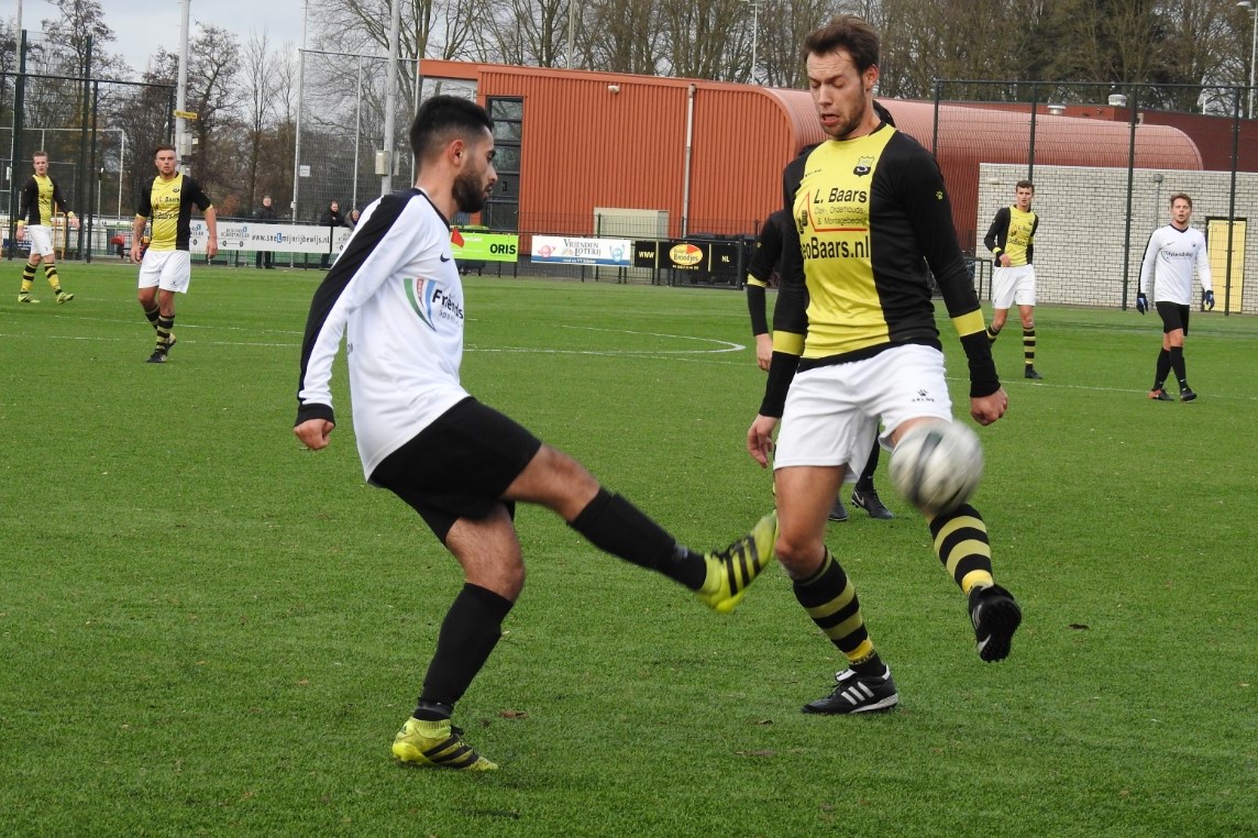Schoten-ZSGOWMS-Voetbal-in-Haarlem