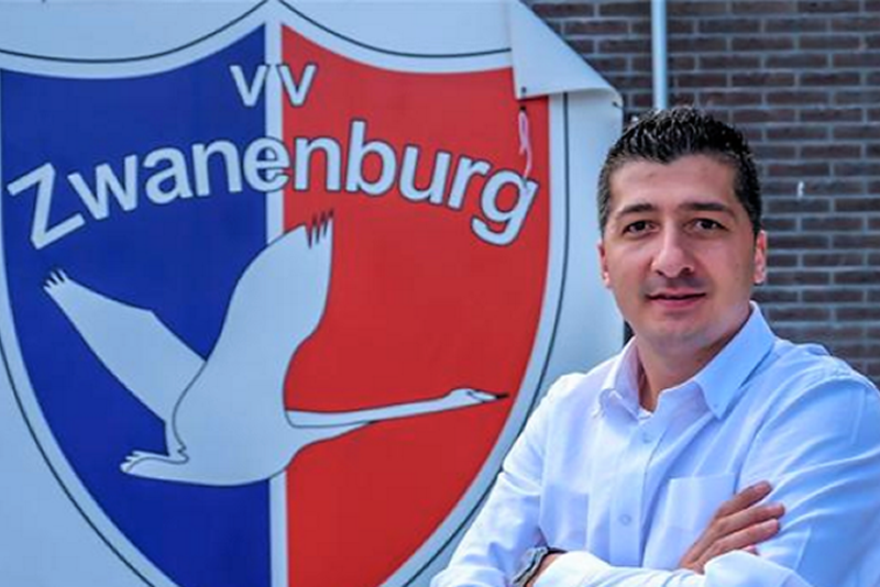 Simsek-Zwanenburg-Voetbal-in-Haarlem