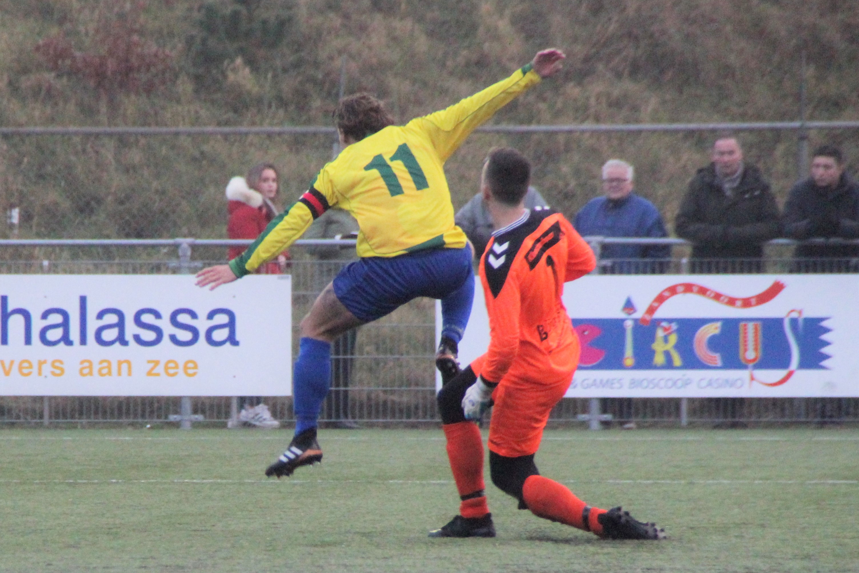 Zandvoort-IJmuiden-Voetbal-in-Haarlem