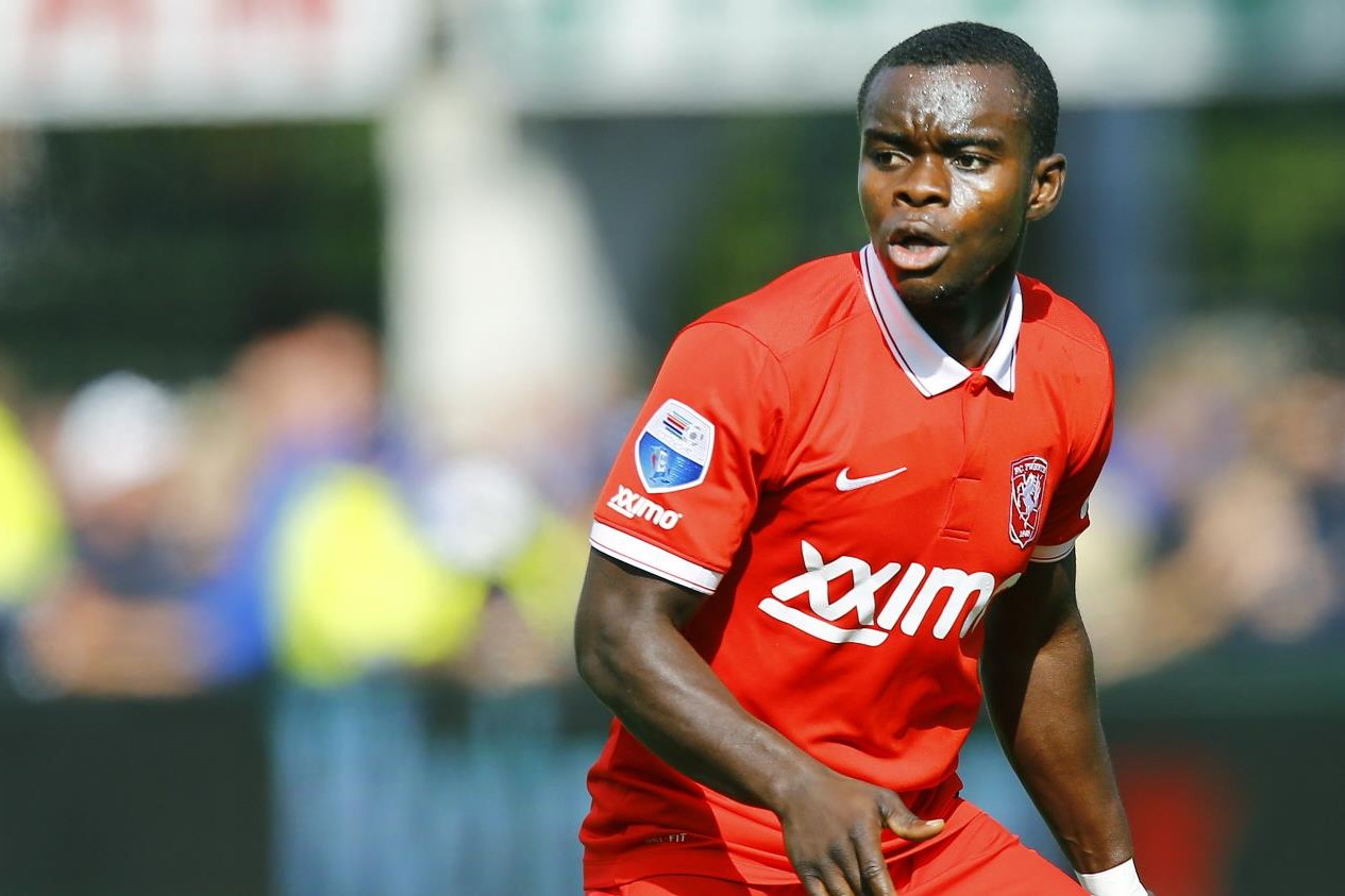 Eghan-Telstar-Voetbal-in-Haarlem