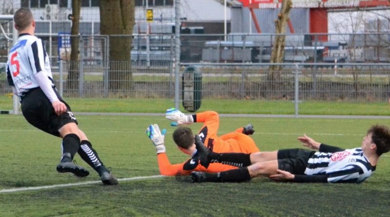 IJmuiden-Voetbal-in-Haarlem (5)