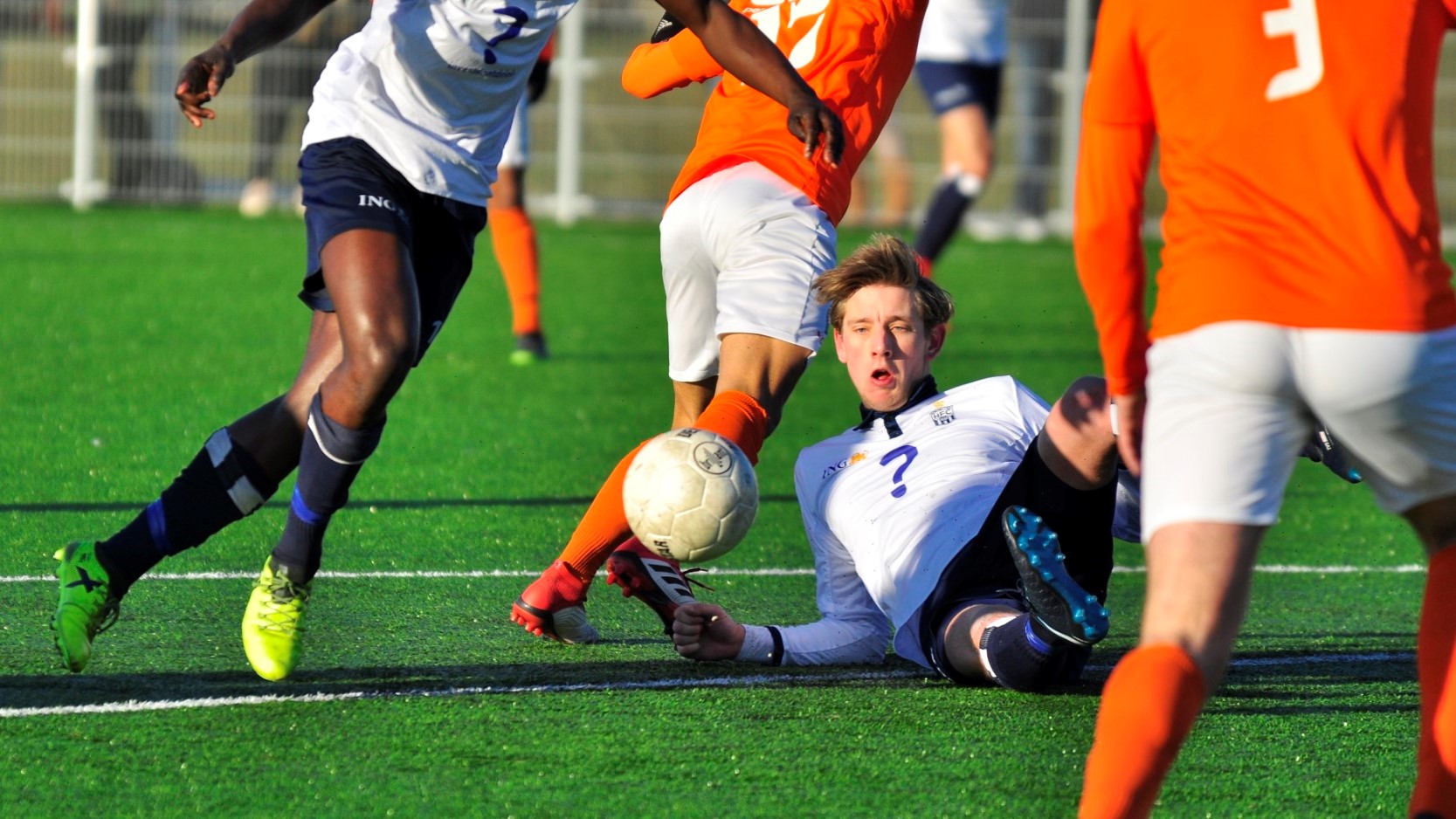 TEC-Koninklijke HFC-Voetbal-in-Haarlem (1)