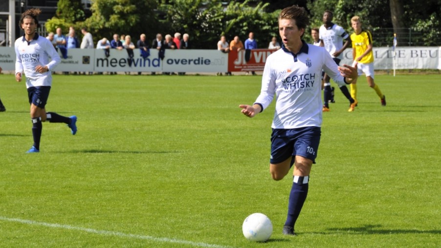 Nigel-Castien-Koninklijke-HFC-Voetbal-in-Haarlem