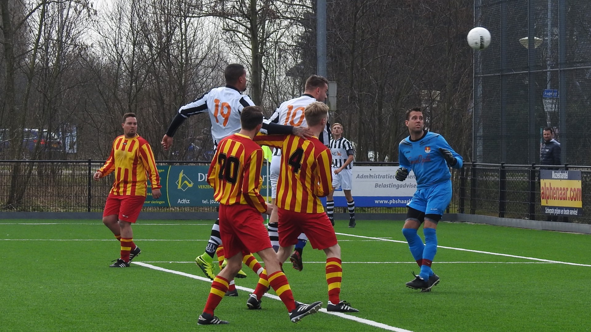 Onze-Gezellen-DSK-Voetbal-in-Haarlem