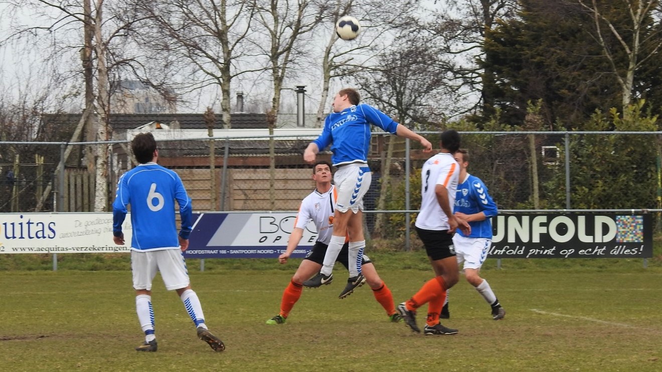 Terrasvogels-HBC-Voetbal-in-Haarlem (6)