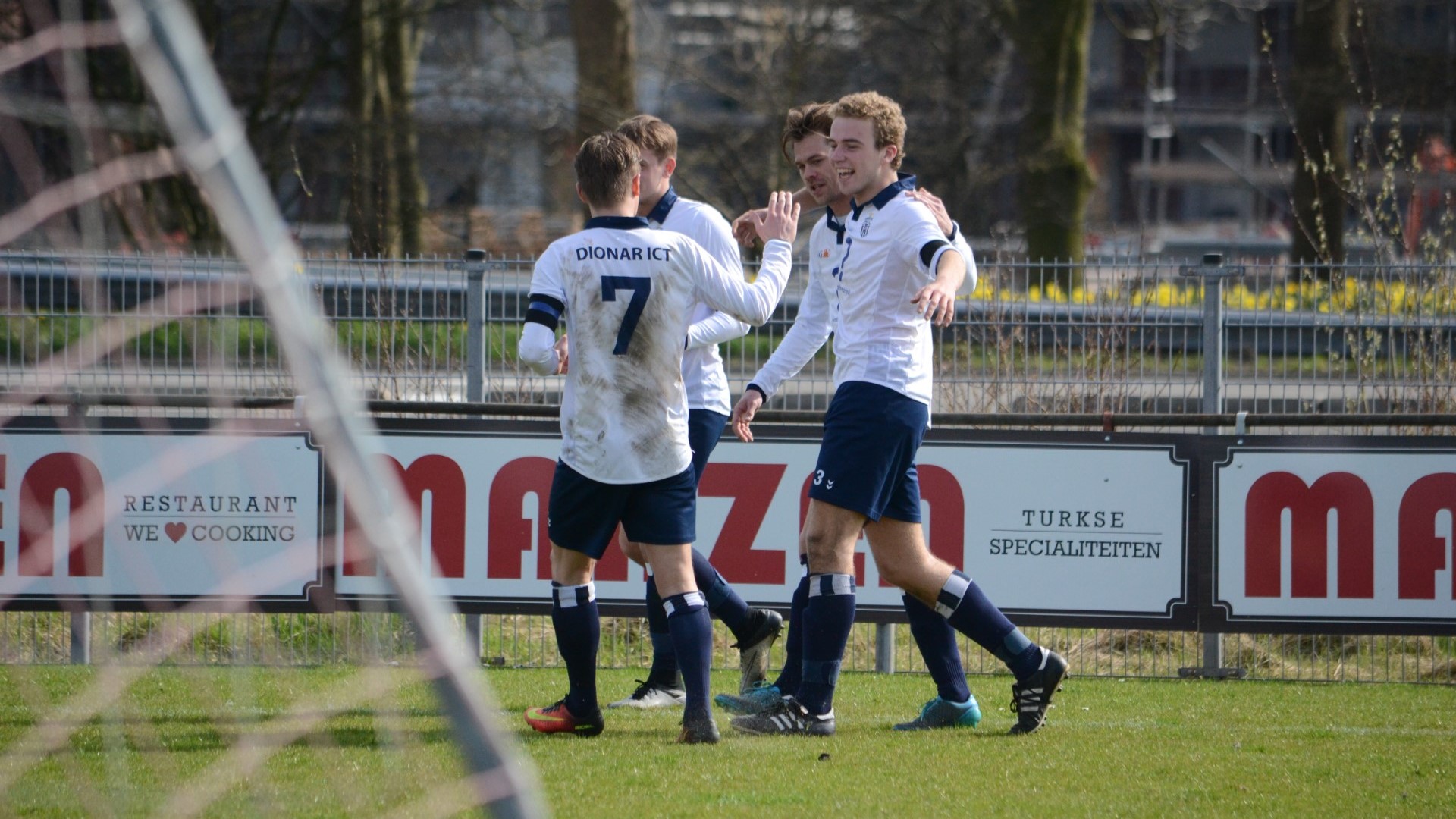 HYS-Koninklijke-HFC-Voetbal-in-Haarlem (2)