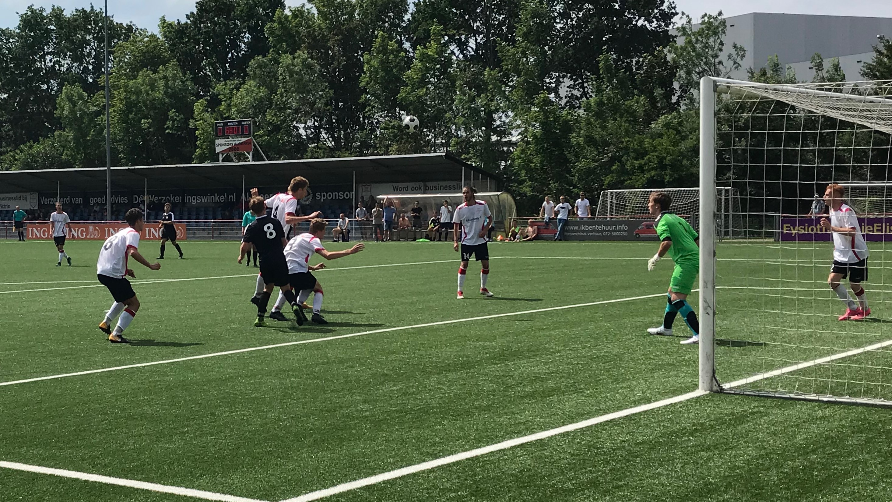 Alcmaria-Victrix-Voetbal-in-Haarlem