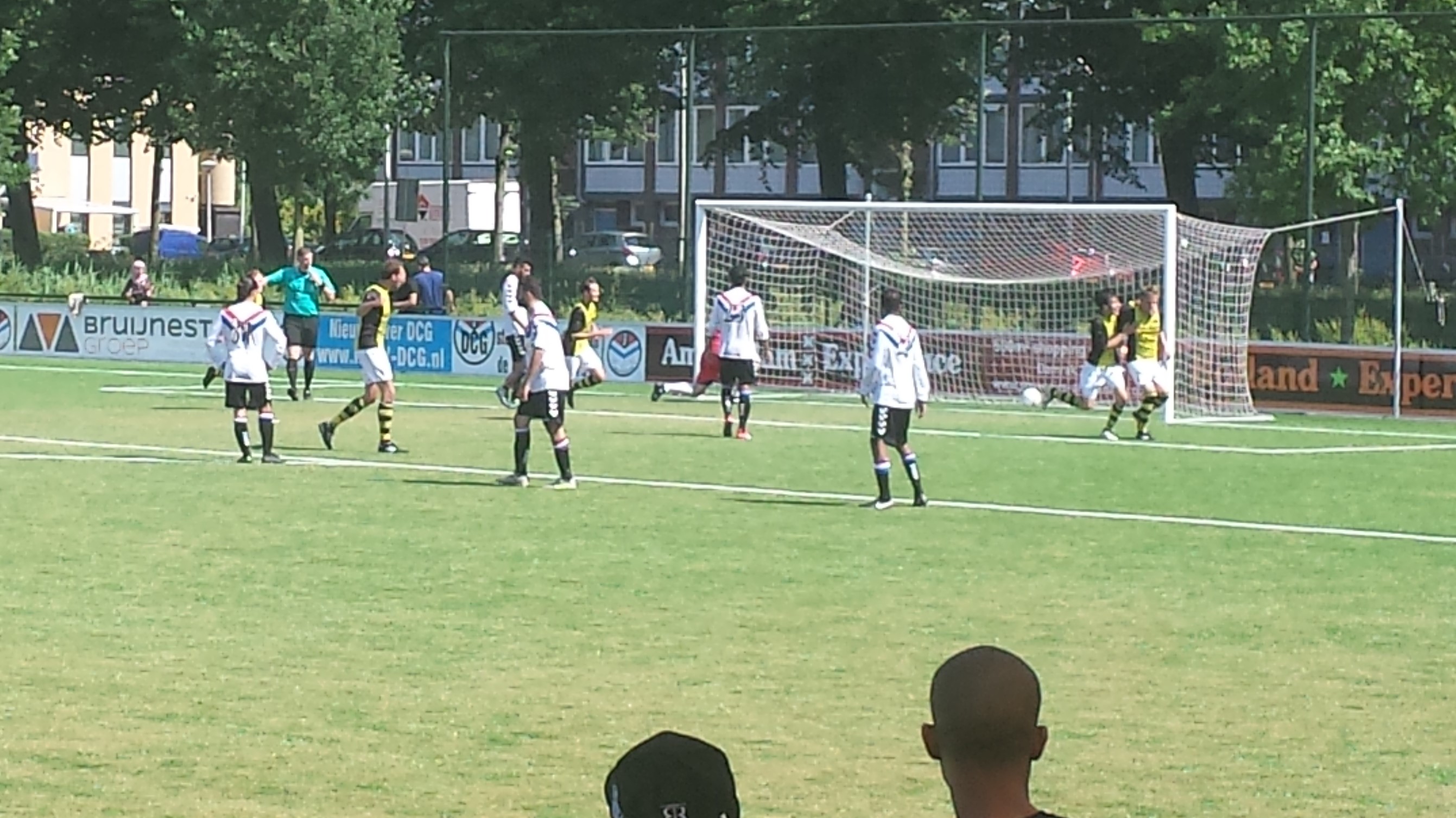 DCG-Schoten-Voetbal-in-Haarlem