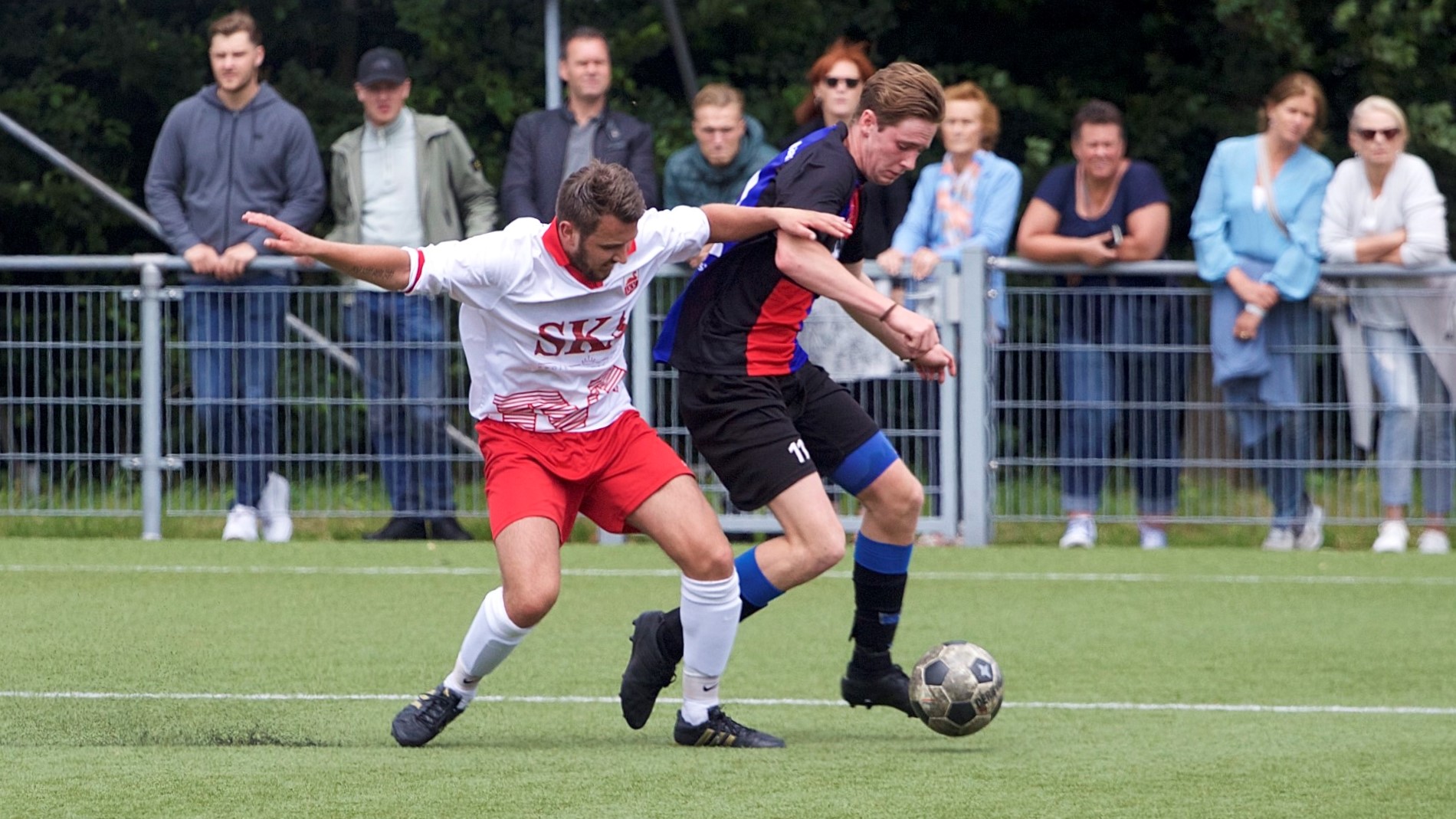 Zwanenburg-IVV-Voetbal-in-Haarlem (6)