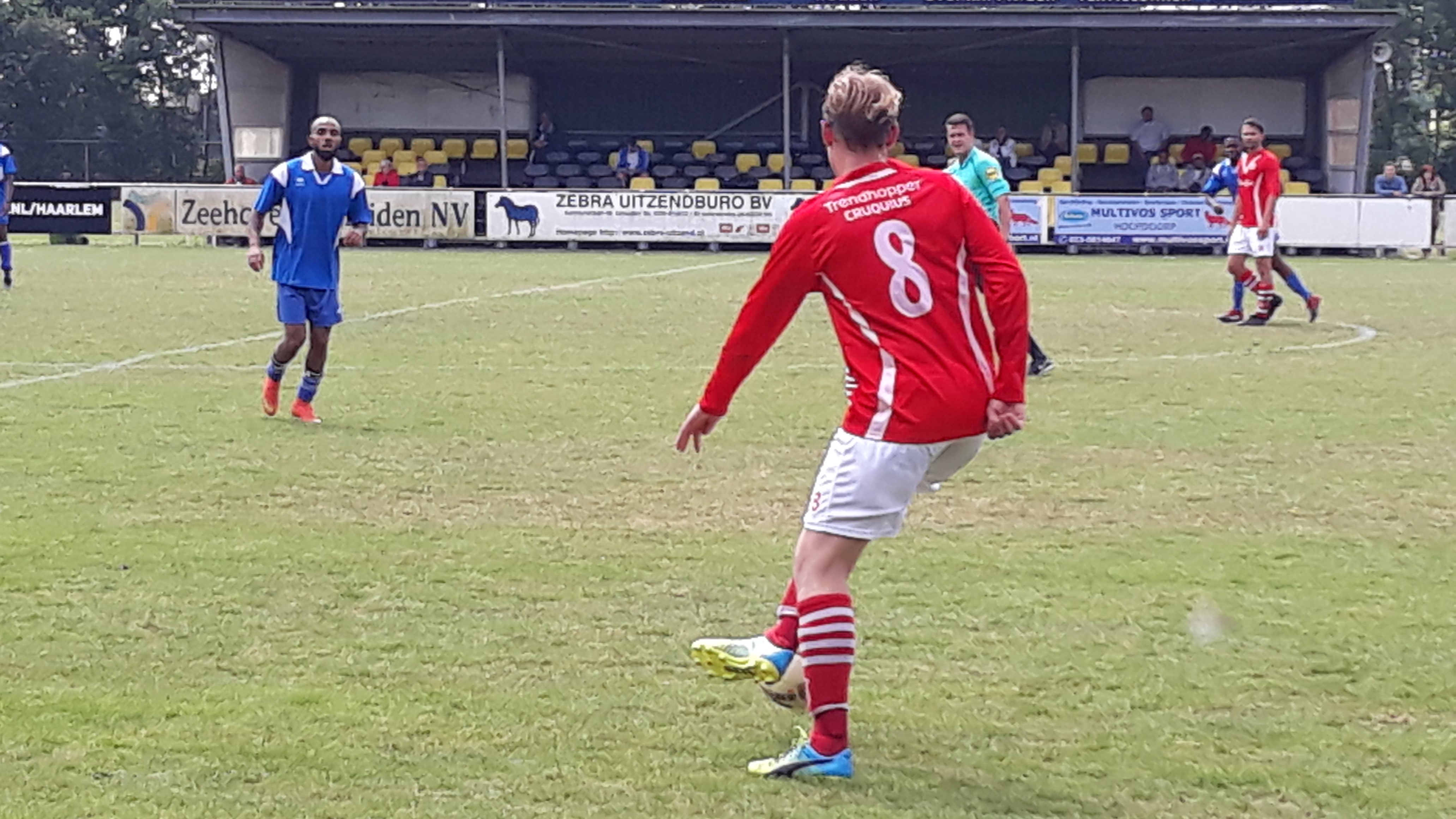 vsv-velserbroek-voetbal-in-haarlem (2)