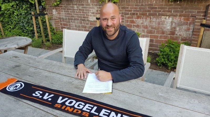 Felix-Aerts-Vogelenzang-Voetbal-in-Haarlem