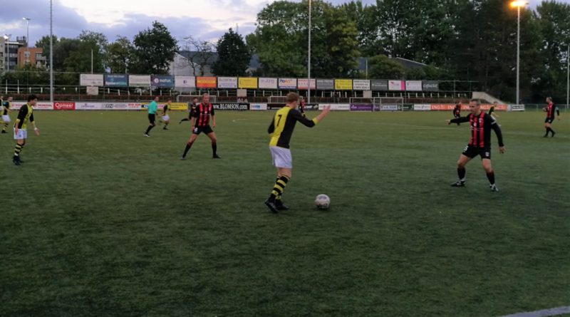 EDO-Schoten-MidWest-Cup-Voetbal-in-Haarlem