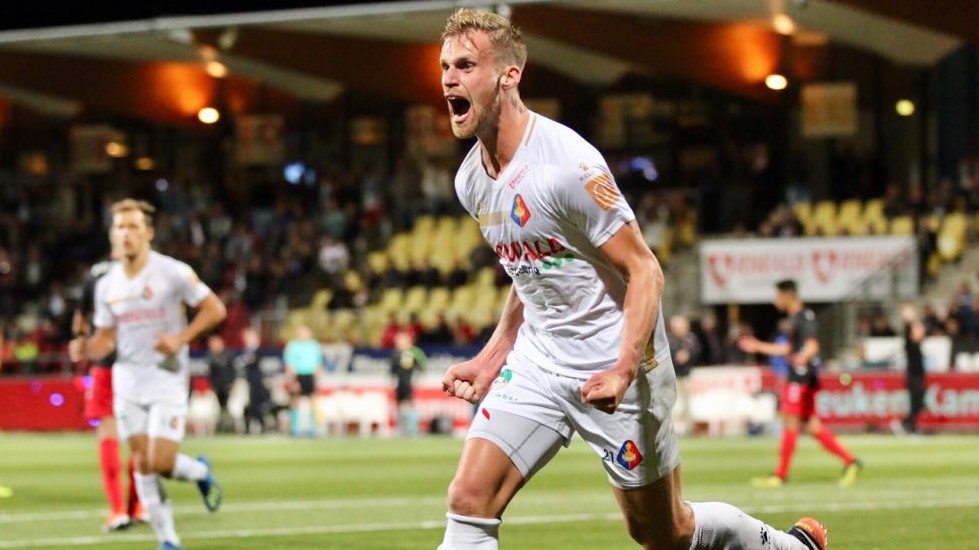 Telstar-Jong-FC-Utrecht-Keuken-Kampioen-Divisie-Voetbal-in-Haarlem