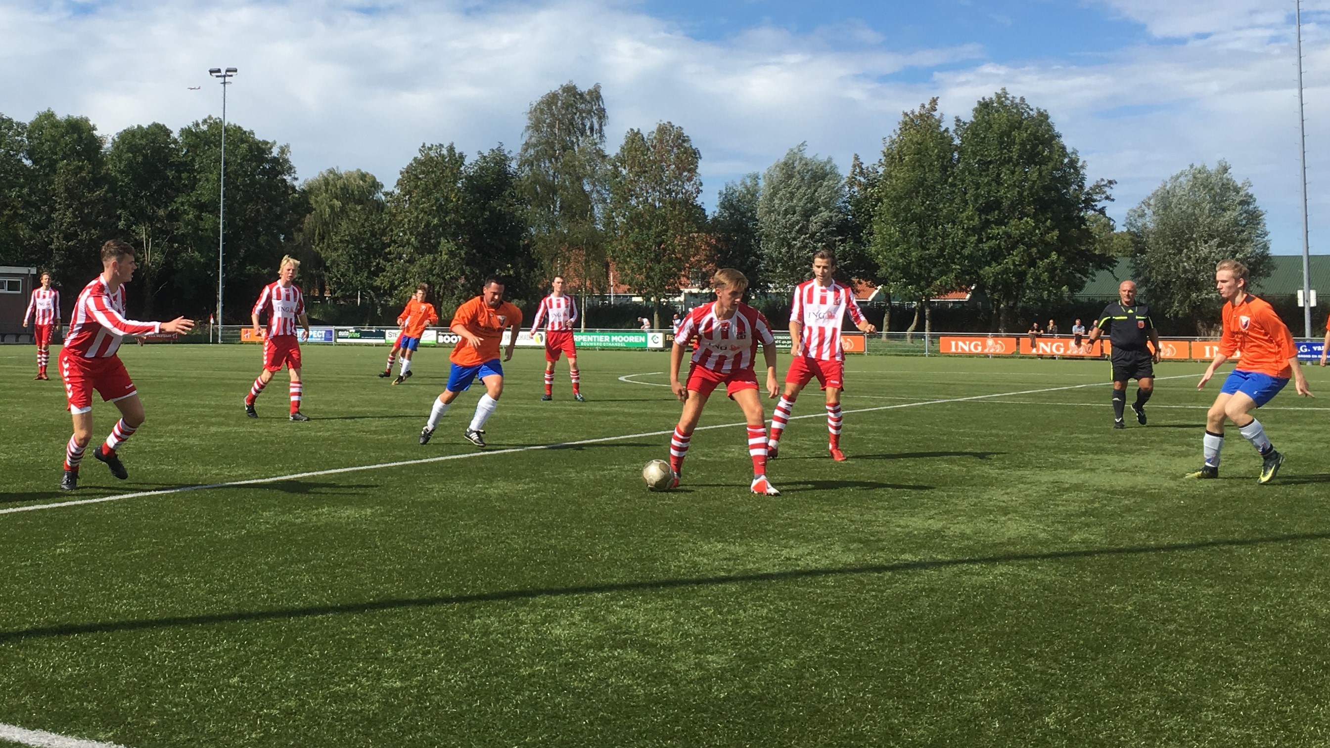 VVH-Velserbroek-Westzaan-Voetbal-in-Haarlem