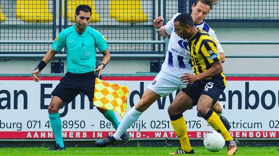 Murat-Kucukerbir-Voetbal-in-Haarlem