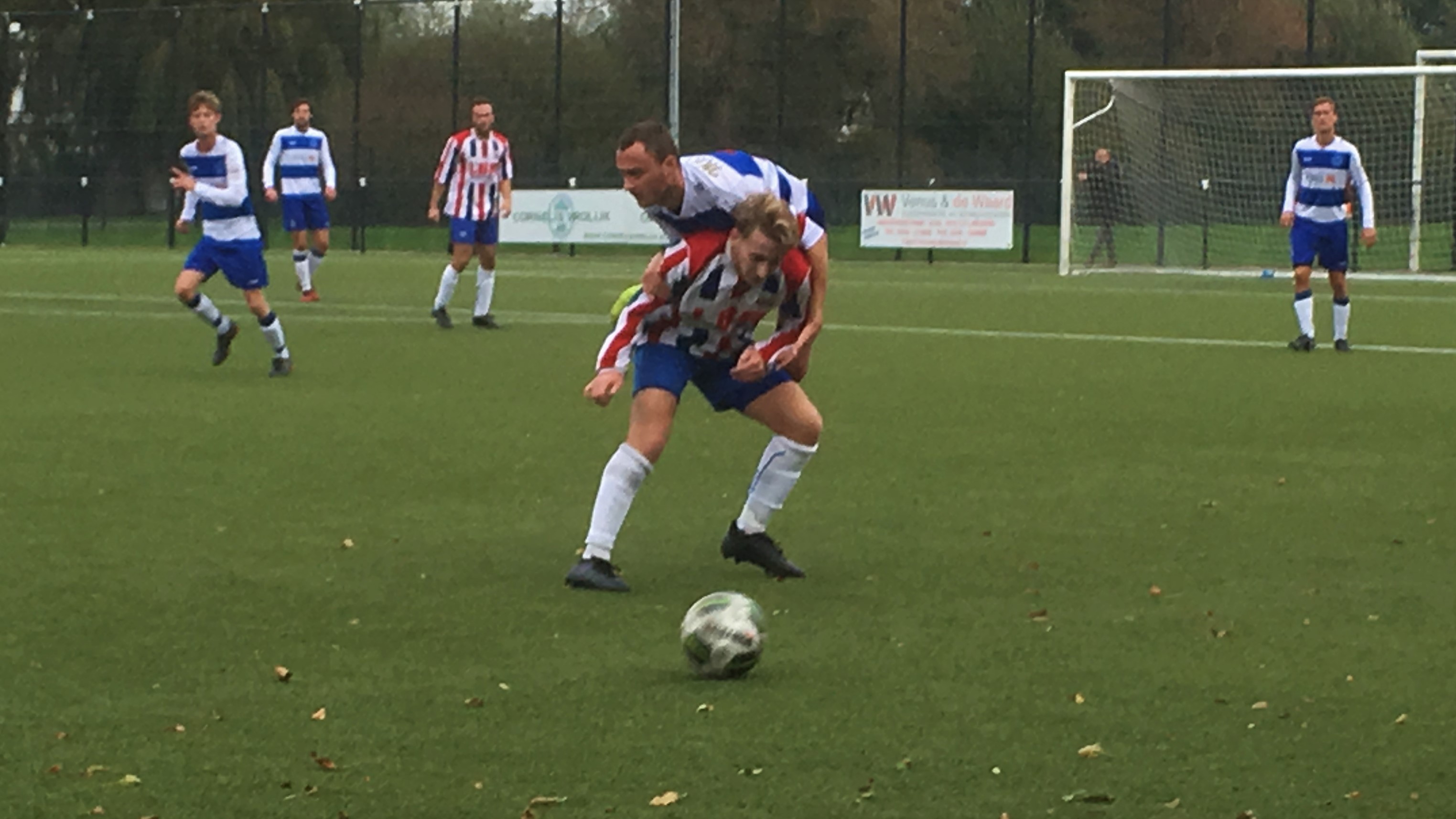 VVH-Velserbroek-Ouderkerk-Voetbal-in-Haarlem