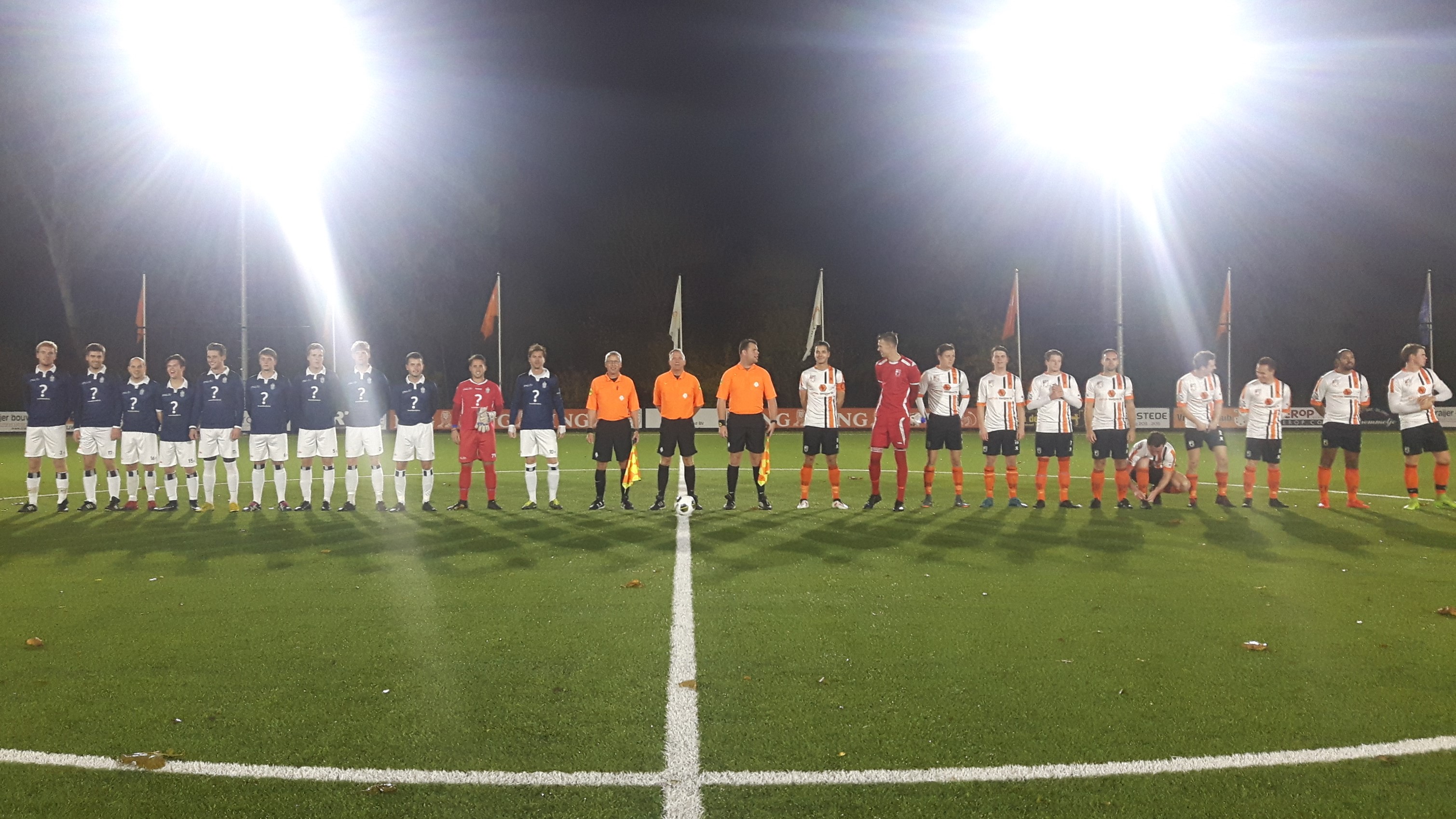 HBC-Koninklijke-HFC-Voetbal-in-Haarlem