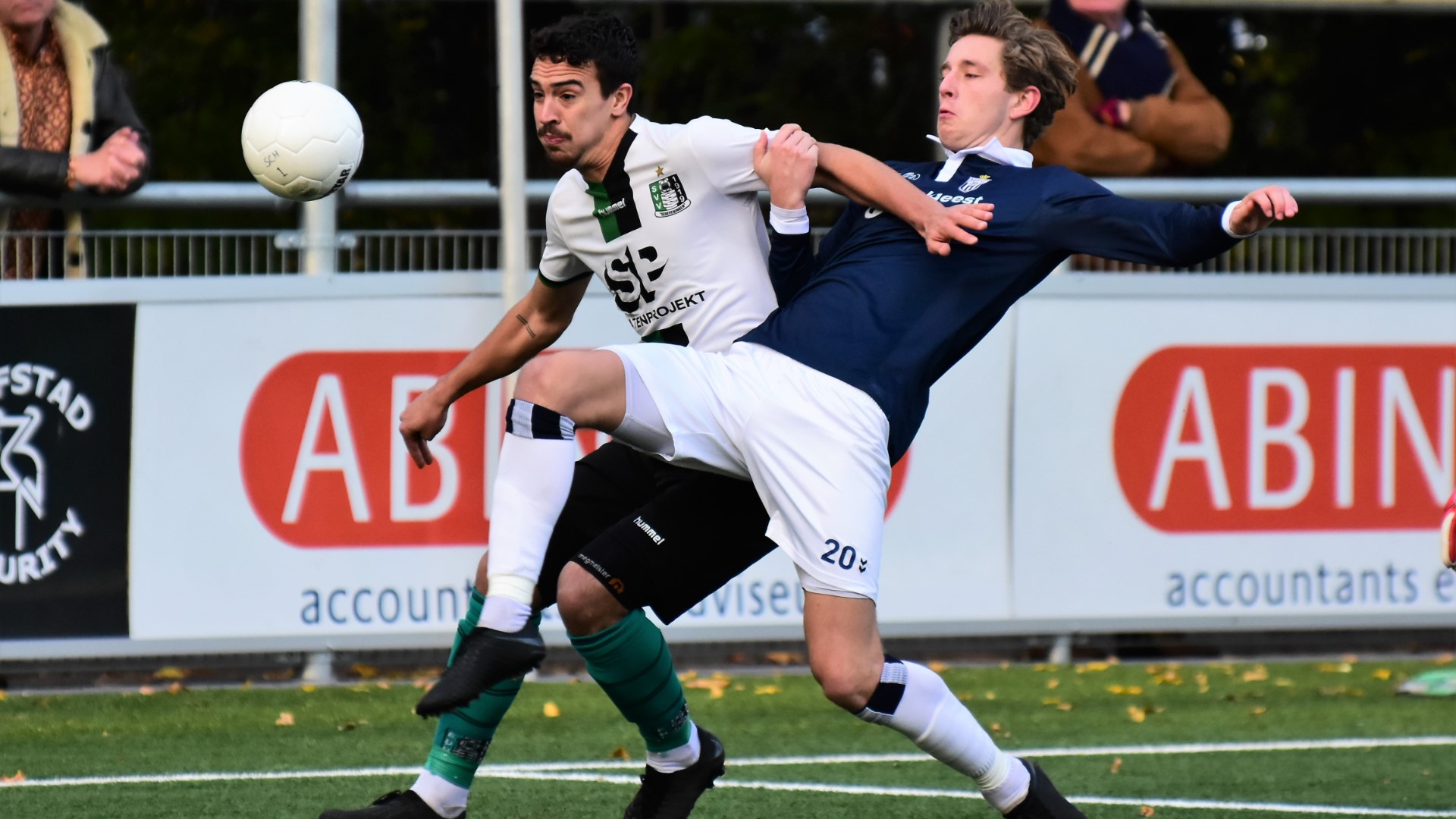 Scheveningen-Koninklijke-HFC-Voetbal-in-Haarlem