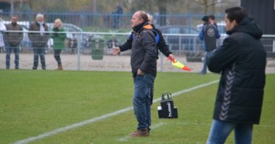 Spaarnwoude-Geel-Wit-Voetbal-in-Haarlem (23)