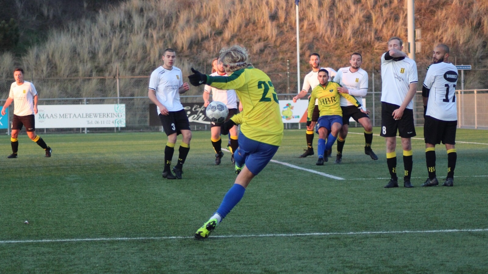 Zandvoort-OFC-Voetbal-in-Haarlem