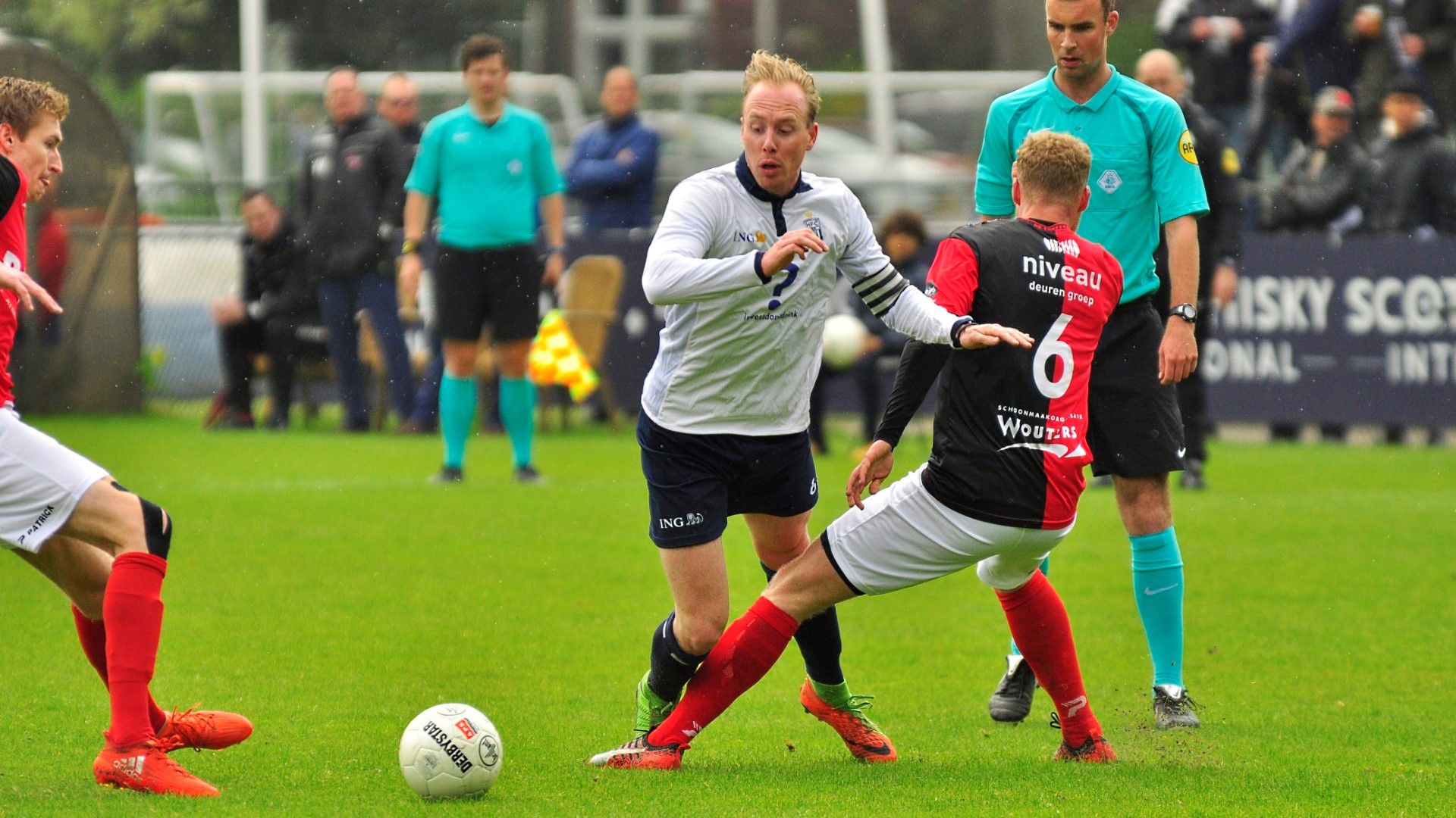 Koninklijke-HFC-De-Treffers-Voetbal-in-Haarlem (5)