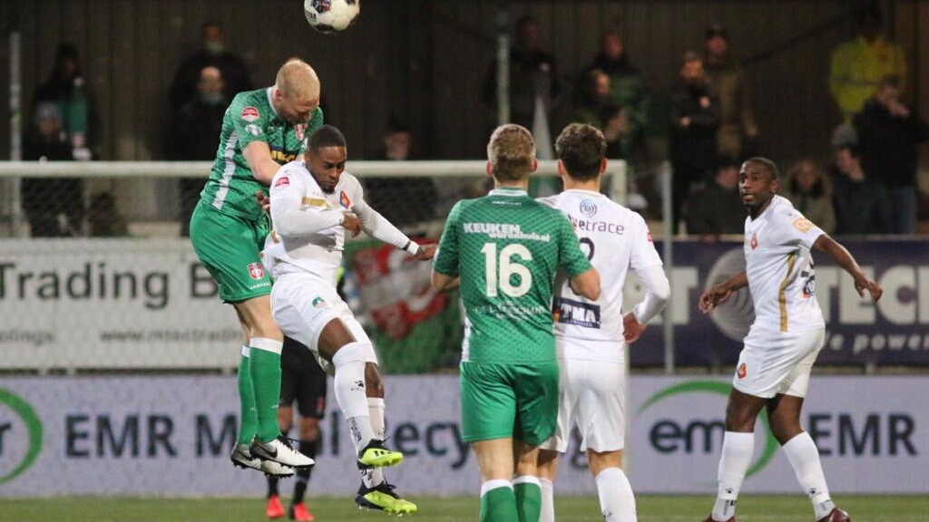 Telstar-Dordrecht-Voetbal-in-Haarlem