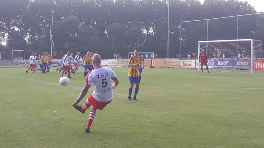 vsv-wijk-aan-zee-voetbal-in-haarlem.jpg