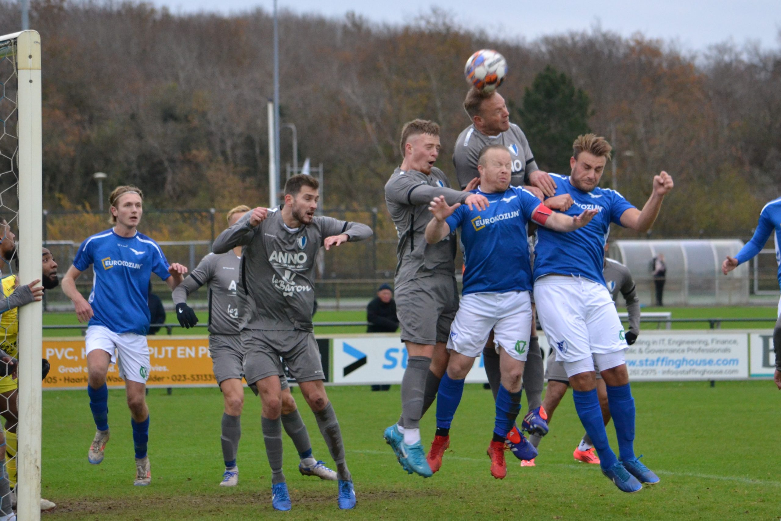 Stormvogels_Waterwijk_Voetbal_in_Haarlem