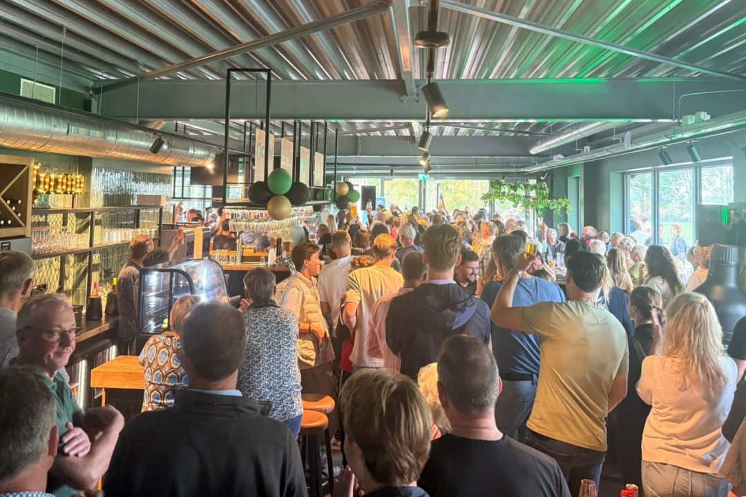 SCW_opening_Voetbal_in_Haarlem