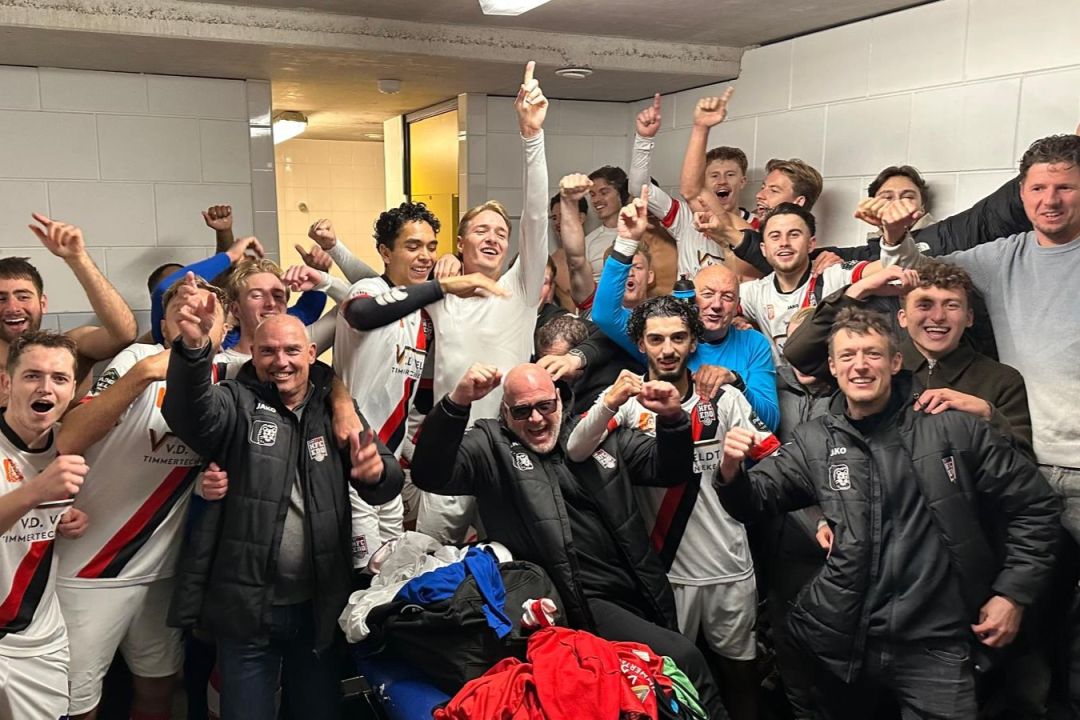 EDO_Voetbal_in_Haarlem