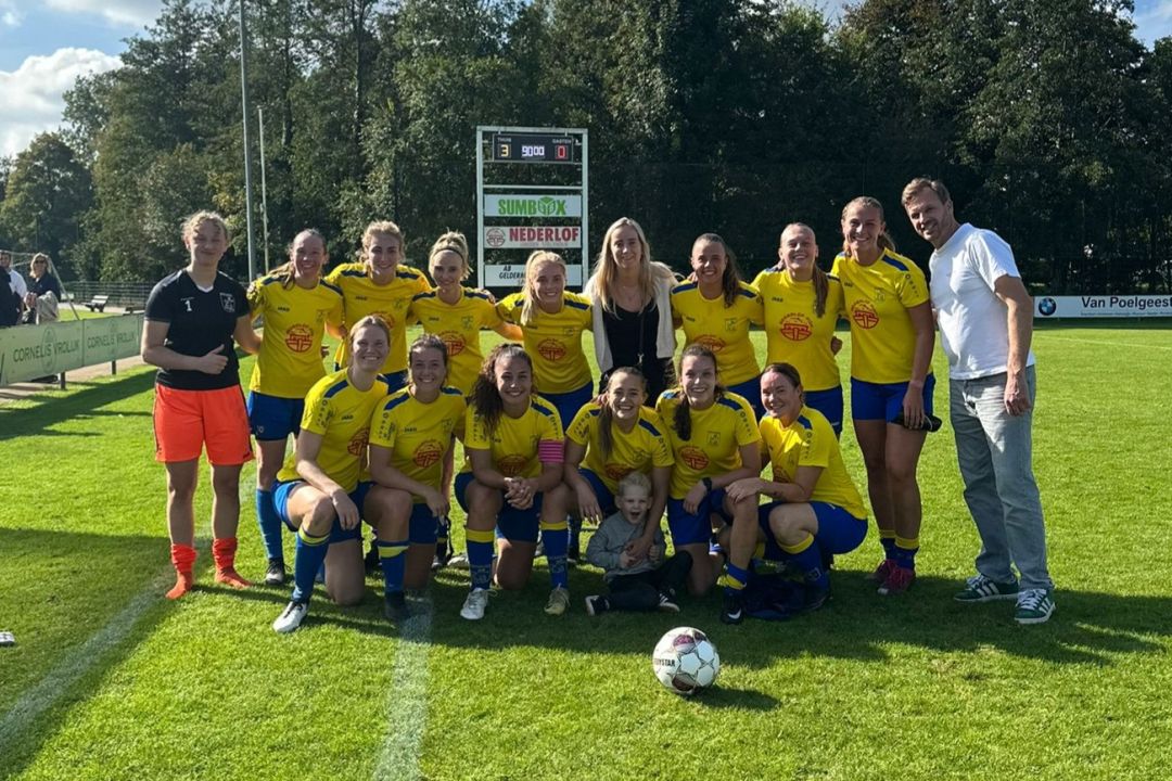 Velsen_vrouwen_Voetbal_in_haarlem