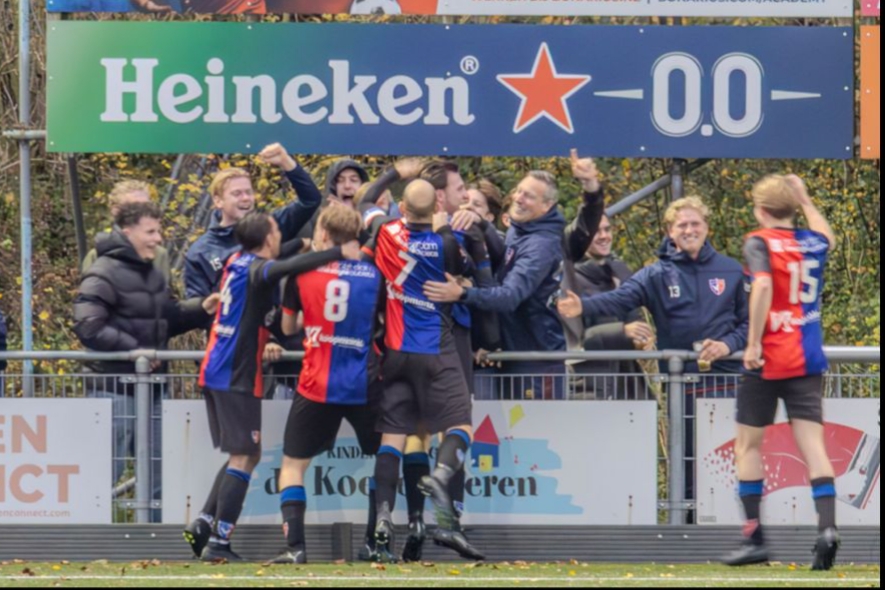 Zwanenburg_Voetbal_in_Haarlem