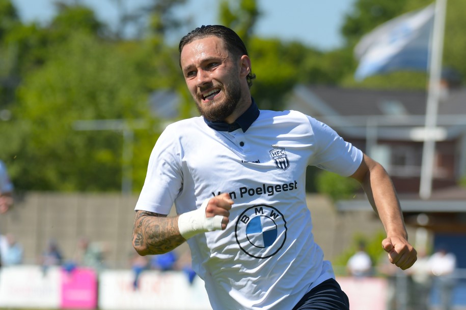 Ladan_Koninklijke_HFC_Voetbal_in_Haarlem (2)