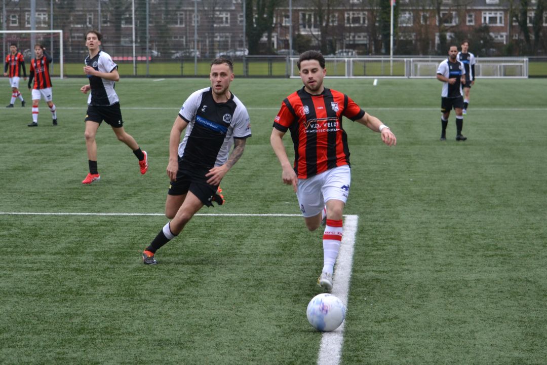 EDO_IJmuiden_Voetbal_in_Haarlem (15)