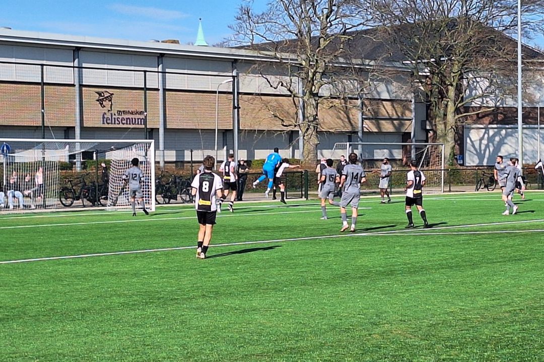 IJmuiden_Purmerend_Voetbal_in_Haarlem